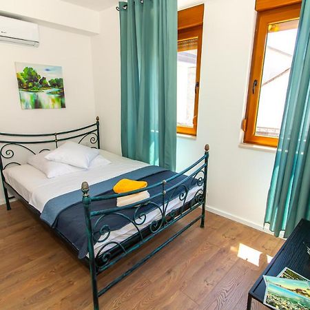 Luxury Apartments Iris Mostar Extérieur photo
