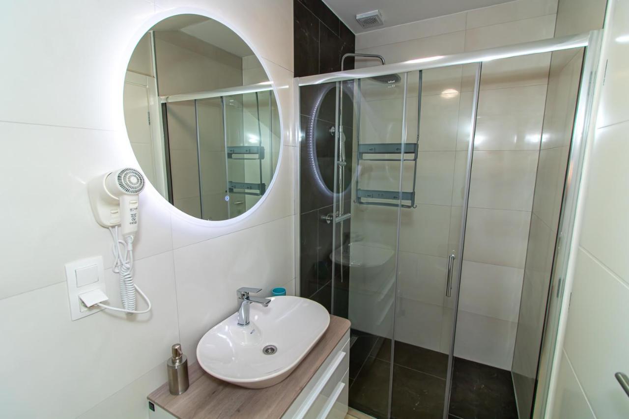 Luxury Apartments Iris Mostar Extérieur photo