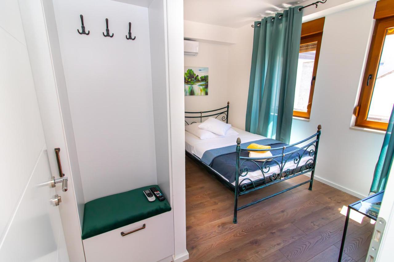 Luxury Apartments Iris Mostar Extérieur photo