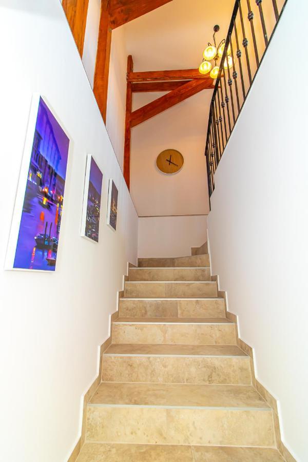 Luxury Apartments Iris Mostar Extérieur photo